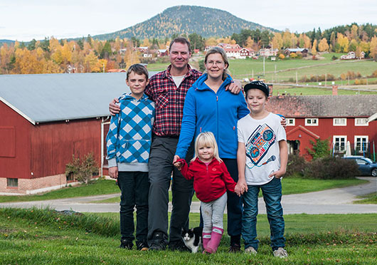 Familjen Björs, Stene, Järvsö. Foto: Pelle Nyberg